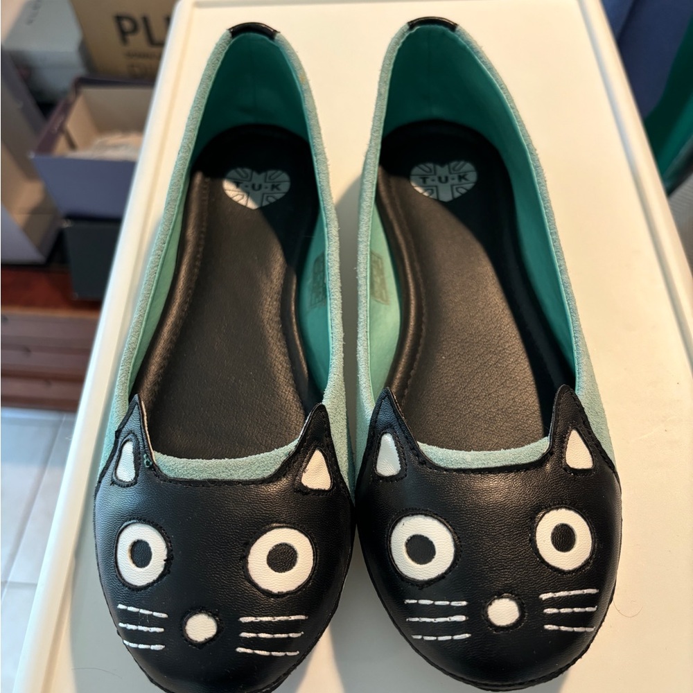 Cute Tuk Black Cat Shoes